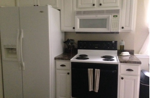 Janesville Casa | Suite de Bella en Star's Hollow Inn y Hobby Farm