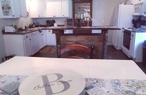 Janesville Casa | Suite de Bella en Star's Hollow Inn y Hobby Farm