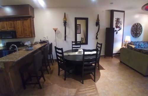 Puerto Peñasco Condominio | Bella Sirena Luxury Condo justo en la playa con amplio balcón y vistas a la playa