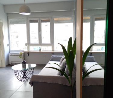 Thessaloniki City Centre Apartamento | Bella Suite city Center, Parking