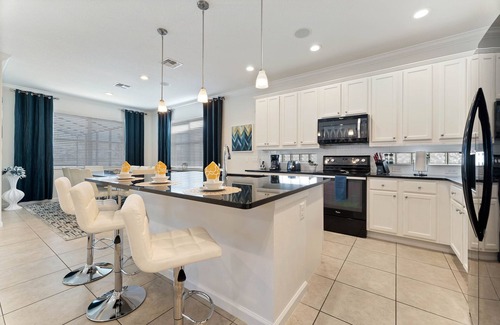 Kissimmee Complejo | BELLA VIDA 577MB- 5BEDROOMS - 10 GUESTS - LAKEVIEW - AMAZING LOCATION-CLOSE TO DISNEY PARKS AND MORE