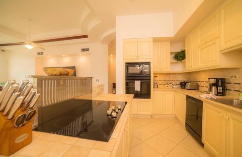 Herradura Condominio | Bella Vista 2B 3 Bedr 3 1 2 Bath Pool View