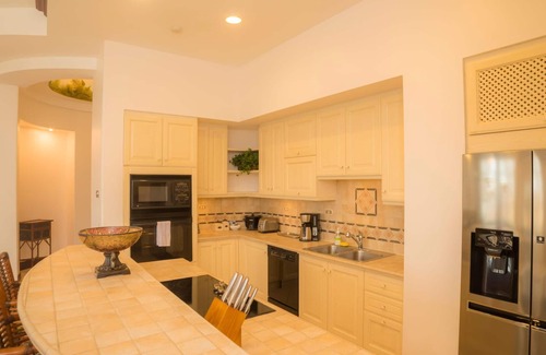 Herradura Condominio | Bella Vista 2B 3 Bedr 3 1 2 Bath Pool View