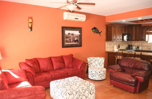 Ferrocarrilera Casa | Bella Vista 6 (3 habitaciones 2. 5 baños por alquileres FMI)