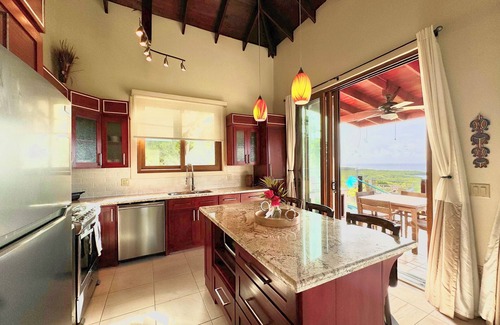Pristine Bay Casa | Bella Vista @ Coral Views, French Harbor