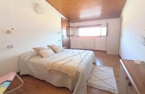 San Siro Apartamento | Bella vista lago e parcheggio privato - Acquaseria centro