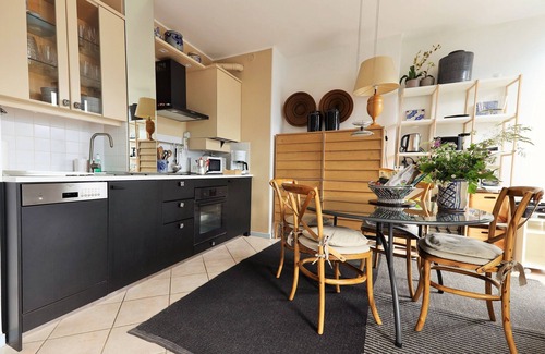 Limonta Apartamento | Bellagio Retreat, lake view balcony, parking, WiFi, AC, nearby beach and ferries