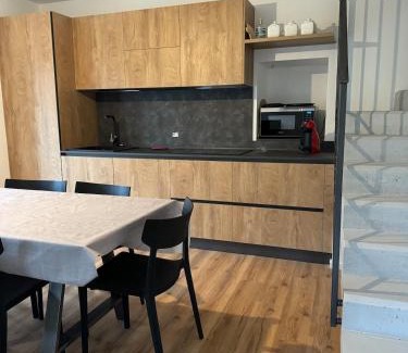 Villa Dalegno Apartamento | Bellavista a Villa Dalegno con giardino