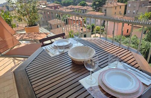 San Donato-San Vitale Apartamento | Bellavista panoramic terrace Appartamento con terrazza zona Sant Orsola