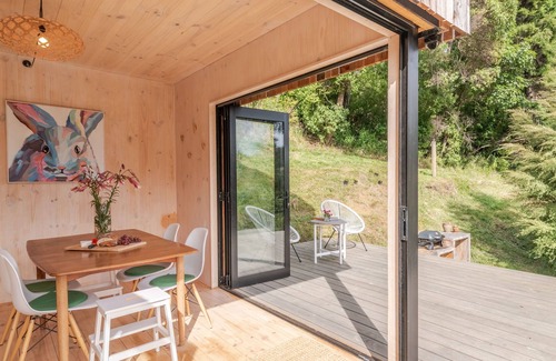 Akaroa Cabaña | Bellbird Bach - Akaroa Holiday House