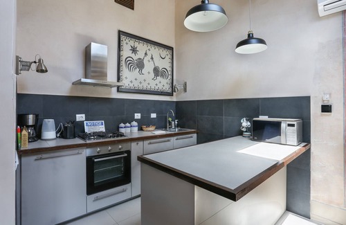 Santissima Annunziata Apartamento | Belle Arti Penthouse-hosted by Sweetstay