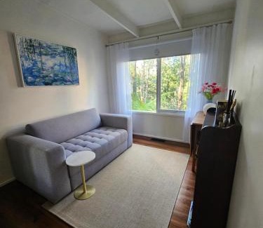 Sassafras Casa | Belle Cottage Secluded Stay Near Shops Cafes