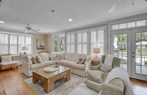 East Beach Casa | Belle Cottage