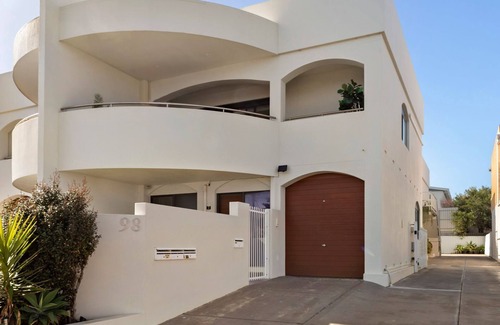West Beach Apartamento | Belle Escapes - Seascape on Seaview