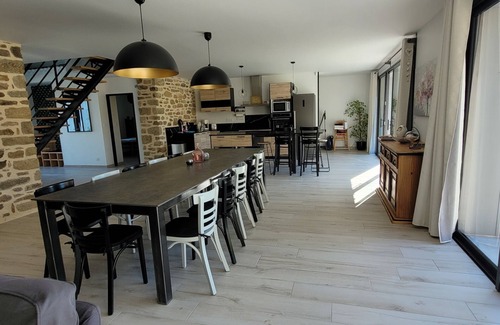 Peaule Casa | Belle Maison de Campagne Avec Piscine Intérieure Ti Mean