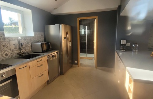 Sortosville Casa | Belle Maison en Pierre Avec Cour Privée, à la Campagne, Totalement Rénovée