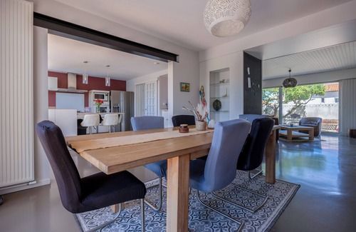 Puilboreau Casa | Belle Maison Familiale Avec Piscine et Jardin