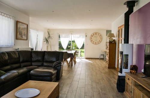 Bodilis Casa | Belle Maison Neuve Avec Piscine Couverte et Chauffée