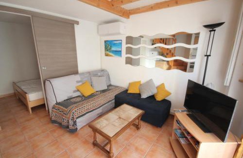 Portiragnes-Plage Villa | Belle villa 4 -5 couchages 2 chambres terrasse piscine commune parking dans résidence sécurisée 300m de la mer LRMA82