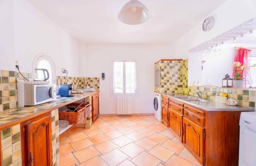 Grans Otro | Belle Villa Provençale Dans Parc Paysagé Avec Piscine/sauna/balnéo + Dépendances