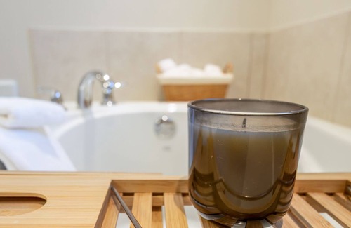 Terra Nova Casa | Belle Vue Cottage, An Expansive Ocean-View, Limited Mobility Friendly Home