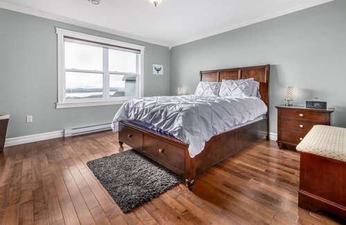 Terra Nova Casa | Belle Vue Cottage, An Expansive Ocean-View, Limited Mobility Friendly Home