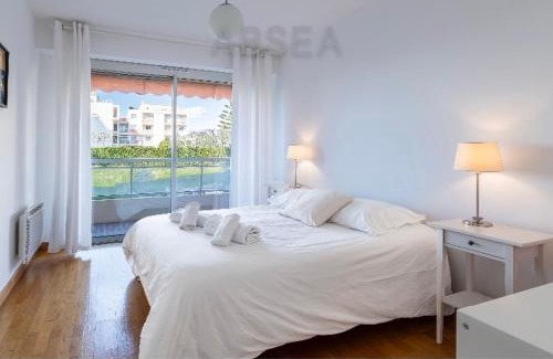 Caucade Apartamento | Belles terres Nice grand appartement vue mer et jardin,piscine