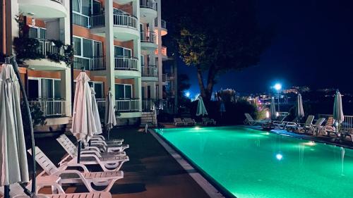 Ravda Apartamento | Bellevue Beachfront Paradise