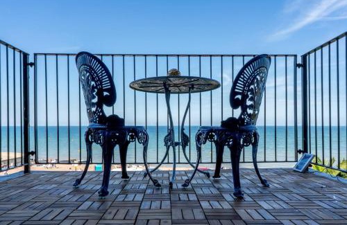 Herne Bay Apartamento | Bellevue By The Bay - Luxury Beach Pad, Panoramic Sea Views
