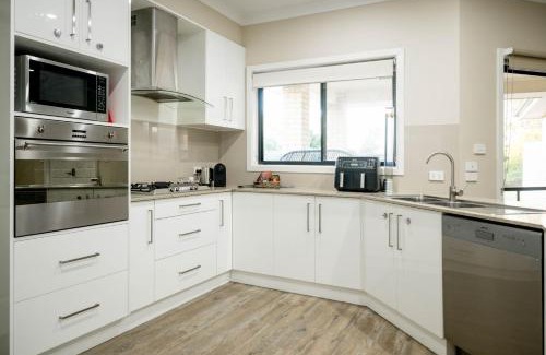 Moore Creek Casa | Bellevue Holiday House