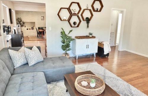 South of Conant Casa | Bellflower Breeze - Charming 3 BDR in Long Beach