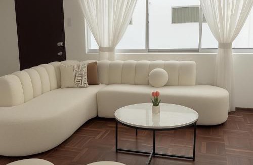 Armendáriz Apartamento | Bello departamento frente a Larcomar Miraflores