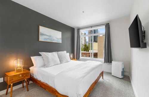 Belltown Apartamento | Belltown Perch, explore like a local 99 Walkscore
