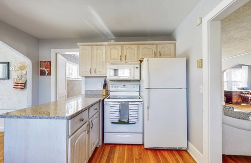 Stamford Casa | Belltown Retreat - Shopping, Dining, Pet Friendly