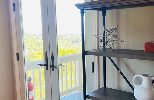 Belmont Casa | Belmont 4bedroom GEM + additional apartment availble