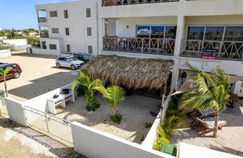 Belnem Apartamento | Belnem Breeze Kas Julia with Communal Pool