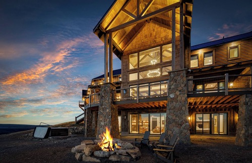 Belt Casa | Belt Creek Lodge / Hot Tub Game Room Fast Wi-Fi