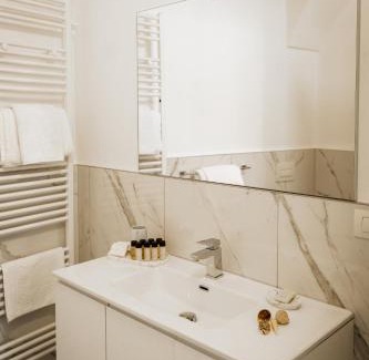 Ghiffa Apartamento | Belvedere 237A Lakeview Luxury Apartment