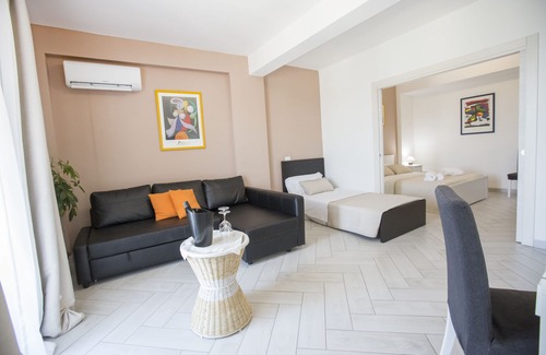 Campofelice di Roccella Cama Y Desayuno | Belvedere Rent Rooms
