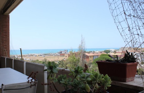 Quartiere XXXV Lido di Castel Fusano Apartamento | Belvedere mare e pineta