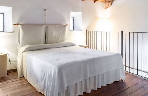Argigliano Apartamento | Piso con bañera de burbuj climatizada y piscina compartida
