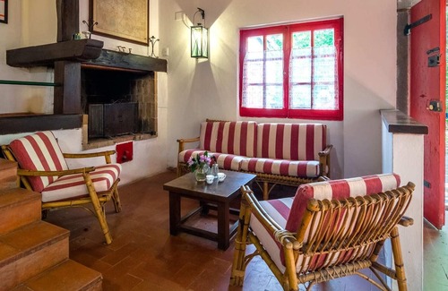 San Marcello Piteglio Casa | histórica Casa de vacaciones con piscina compartida