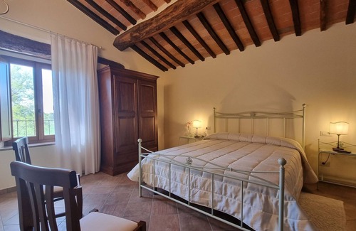Montalcino Casa | Espléndidas vacaciones en Montalcino con piscina comunitaria