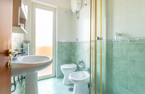 Laura Villa | Villa en Residencia con piscina y jardín a 200 metros del mar