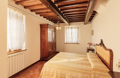 Camucia Otro | Acogedora casa rural en Cortona con piscina
