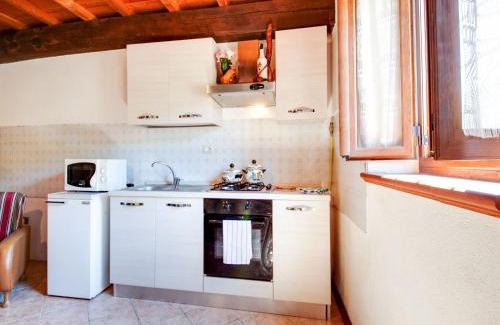 Casoli Casa | Belvilla by OYO Farmhouse with Private Terrace