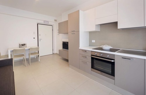 Grottammare Apartamento | Apartamentos modernos con terraza habitable a 350 metros del mar.
