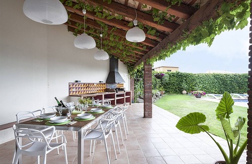 Garriguella Villa | Acogedora casa de vacaciones con piscina privada