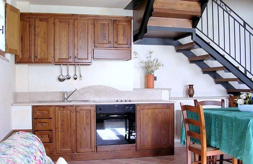 Magione Casa | Acogedora casa de vacaciones en Umbría, rodeado de montañas