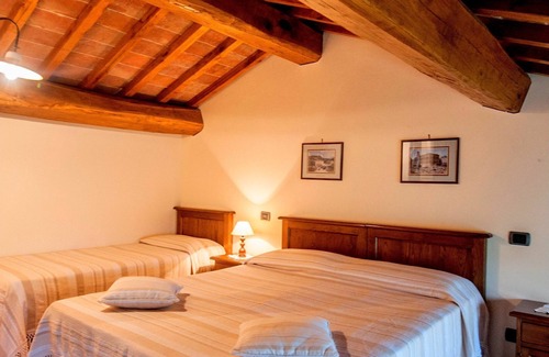 Magione Casa | Acogedora casa de vacaciones en Umbría, rodeado de montañas